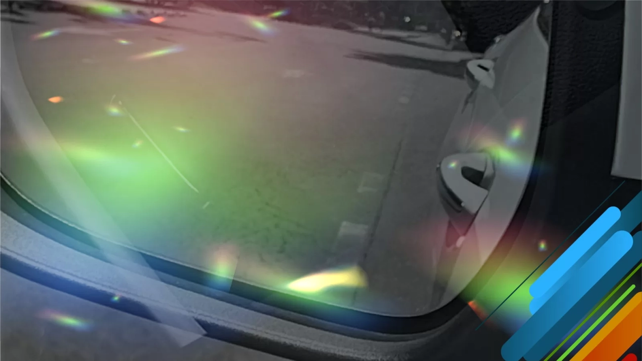 Por qué los retrovisores derecho e izquierdo de tu carro son diferentes